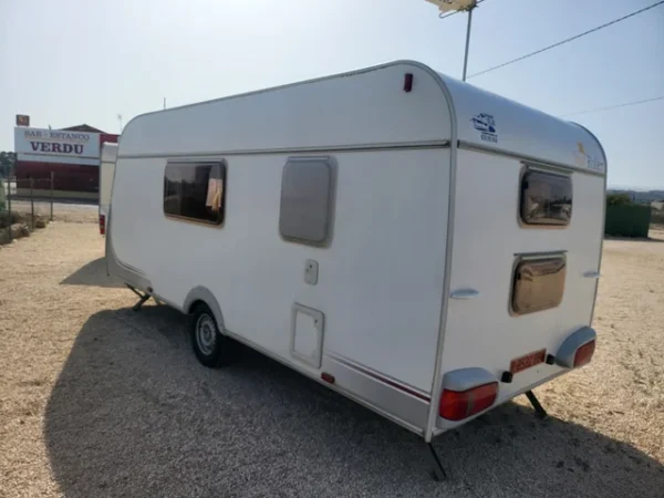 Parte trasera de Caravana jazz490 - Caravan Elx - Caravanas en Elche y Alicante